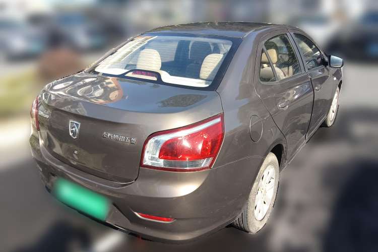 Used Baojun 630 2011 1.5L manual Comfort trim level
