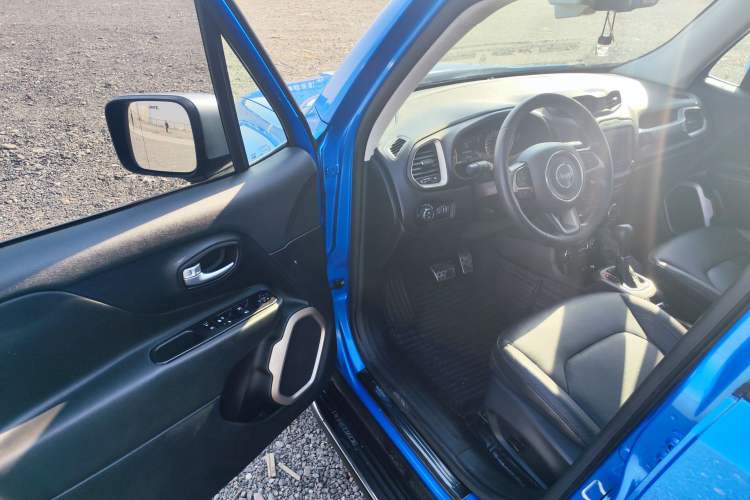 Used Jeep Renegade 2017 180TS Automatic All-Wheel Drive Versatile Edition