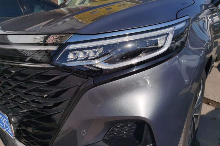 Used Roewe iMAX8 2022 400TGI Prestige Edition
