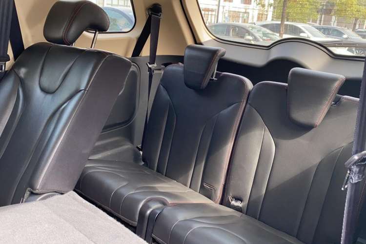 Used Dongfeng Fengon 370 2016 1.5L Manual Luxury 7-Seater
