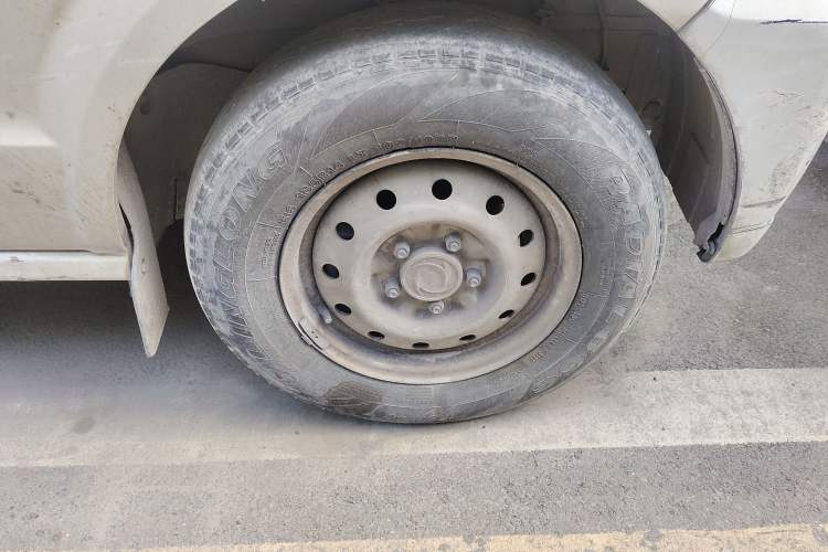 Used Dongfeng Xiaokang EC36 2017 Base Model
