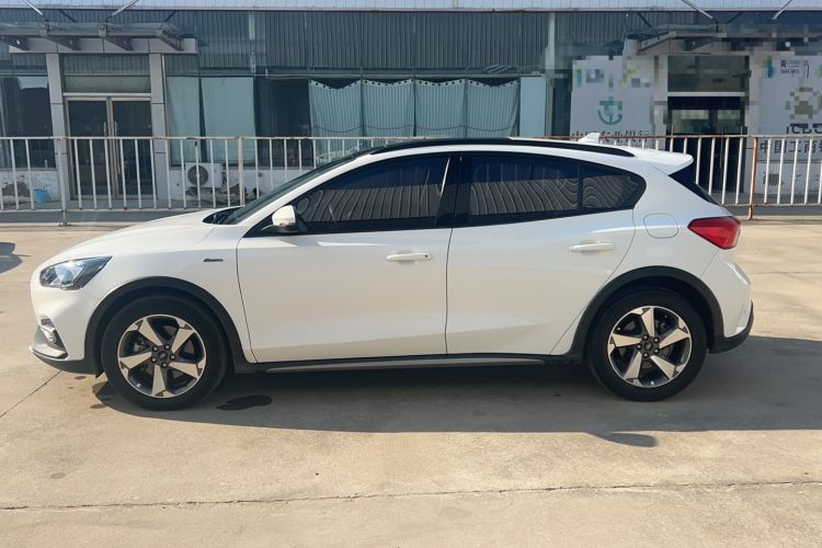 Used Ford Focus Active 2020 EcoBoost 180 Automatic Trendy Model
