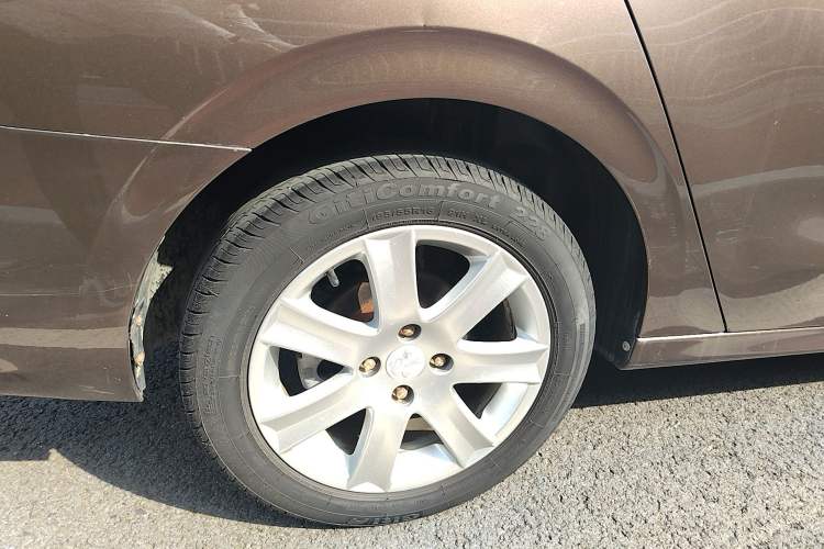 Used Peugeot 301 2014 1.6L Automatic Prestige Edition
