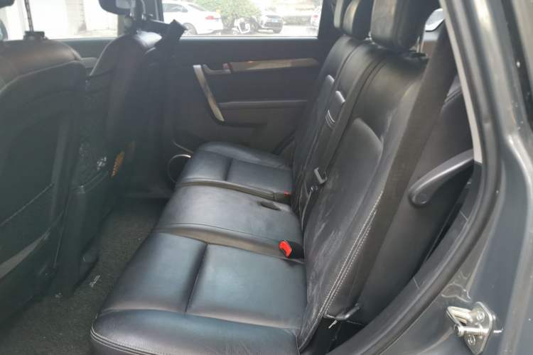 Used Chevrolet Captiva 2011 2.4 AT 7-Seater Luxury Edition