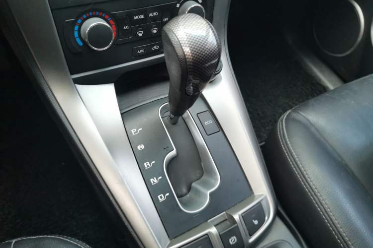 Used Chevrolet Captiva 2011 2.4 AT 7-Seater Luxury Edition