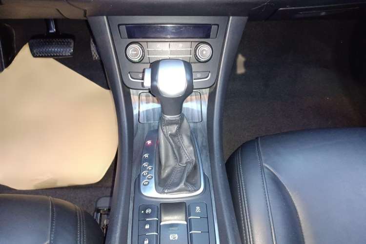 Used Roewe 550 2013 550S 1.8L Automatic Start-Zhen Edition
