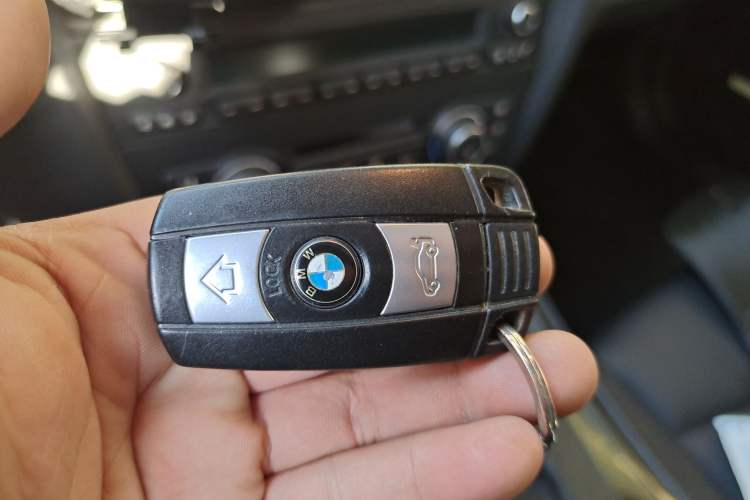 Used BMW 3 Series 2012 318i Leading Model
