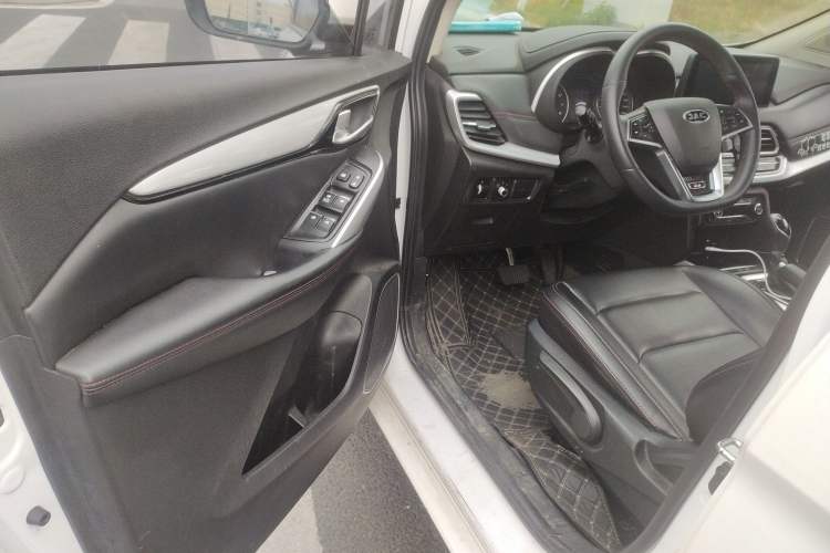Used JAC Group Refine R3 2018 1.6L CVT Luxury Model
