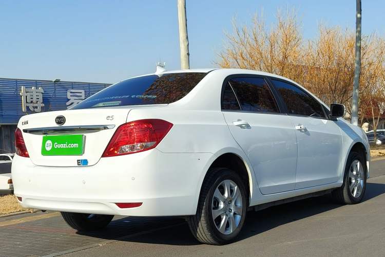 Used BYD e5 2017 300 Prestige Edition