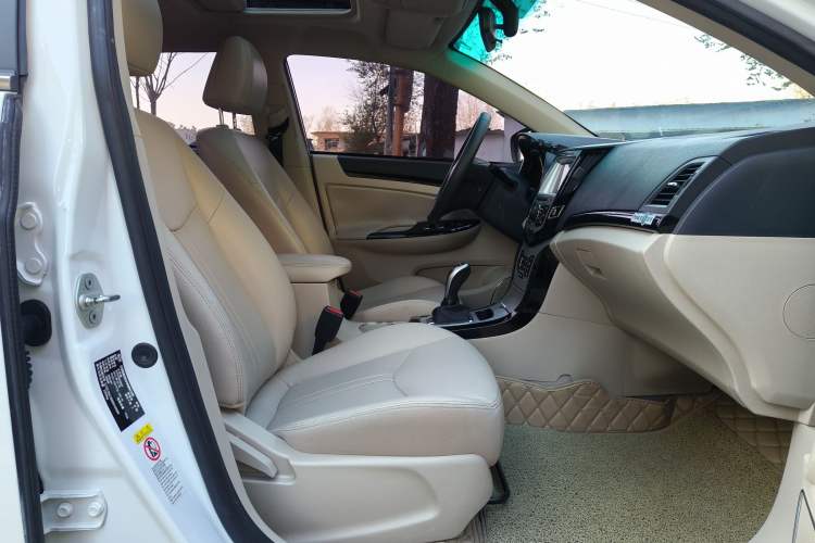 Used BYD e5 2017 300 Prestige Edition