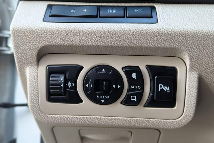 Used BYD e5 2017 300 Prestige Edition