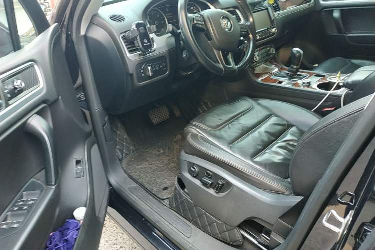 Used Volkswagen Touareg 2011 3.0 TDI Diesel Standard Version