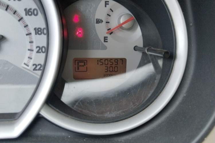 Used Nissan Tiida Sedan 2008 1.6L Automatic Fashion Edition Odometer Close Up