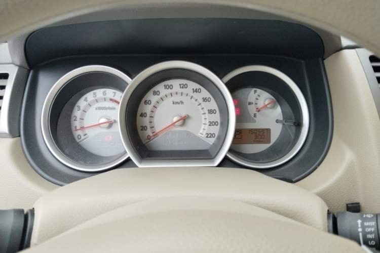 Used Nissan Tiida Sedan 2008 1.6L Automatic Fashion Edition Instrument Cluster