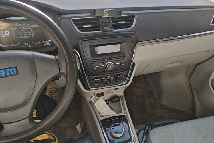 Used SRM  2021 Standard Model
