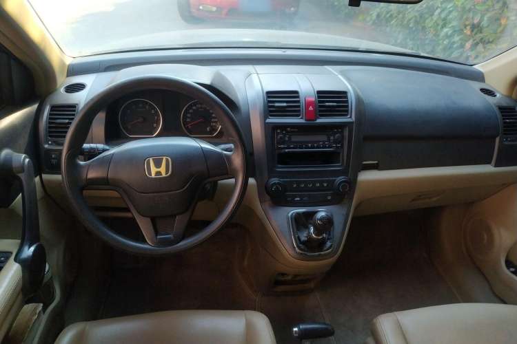 Used Honda CR-V 2010 2.0L manual two-wheel drive urban version

