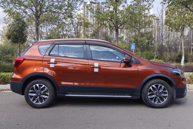 Used Suzuki Vitara S-Cross 2017 1.6L CVT Two-Wheel Drive Urban Advanced Model
