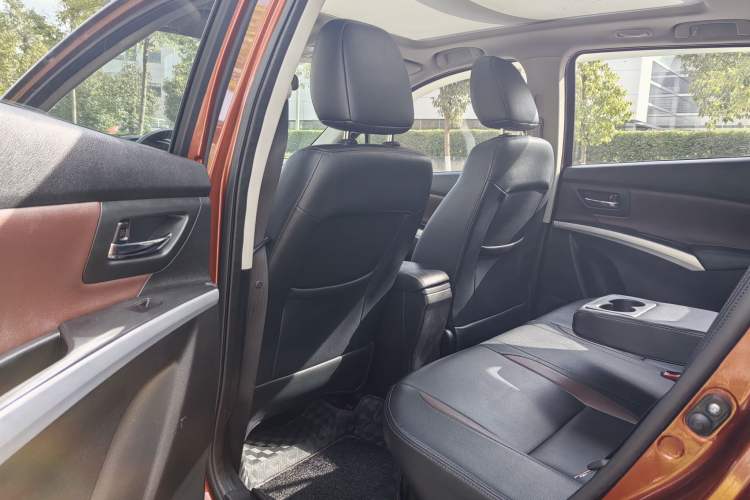 Used Suzuki Vitara S-Cross 2017 1.6L CVT Two-Wheel Drive Urban Advanced Model
