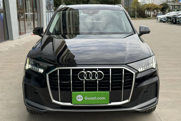 Used Audi Q7 2021 45 TFSI quattro S line Sport model