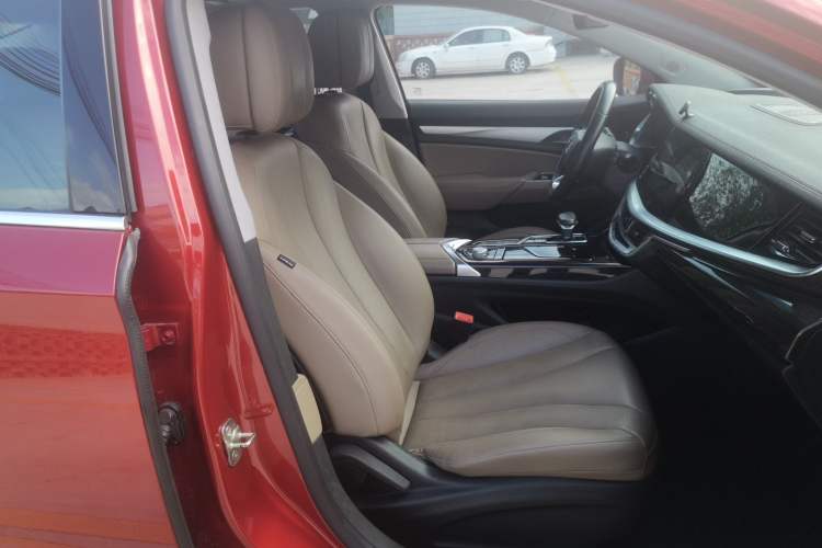 Used Geely Auto Emgrand GT 2018 1.5T MHEV Yaozhi Edition
