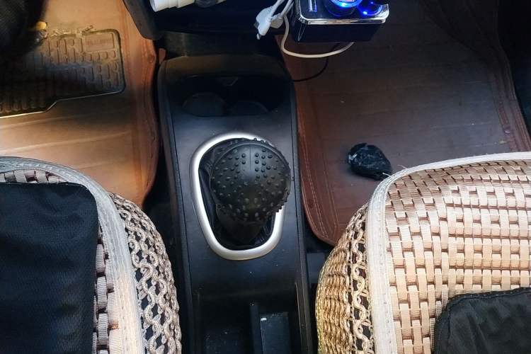 Used CHANGAN CX20 2014 1.4L Manual Sunroof Navigation Version – China IV Standard
