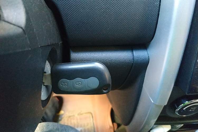 Used CHANGAN CX20 2014 1.4L Manual Sunroof Navigation Version – China IV Standard
