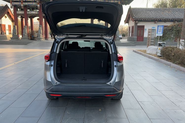 Used Chevrolet Orlando 2019 Redline 530T Automatic Enjoyment Version (5+2 Seating) China VI
