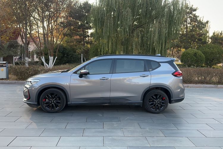 Used Chevrolet Orlando 2019 Redline 530T Automatic Enjoyment Version (5+2 Seating) China VI
