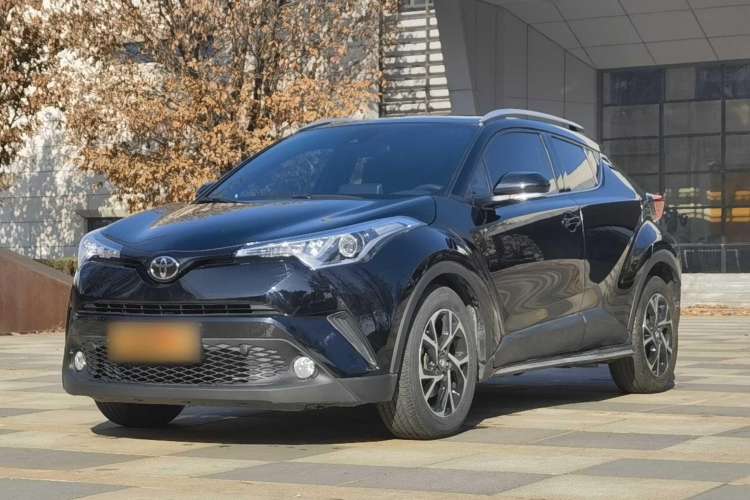Used Toyota C-HR 2018 2.0L Leading with Sunroof China V Standard
