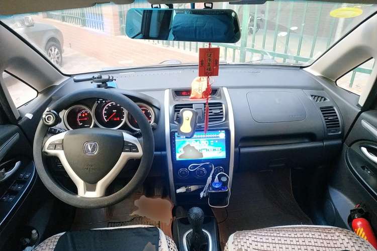 Used CHANGAN CX20 2014 1.4L Manual Sunroof Navigation Version – China IV Standard
