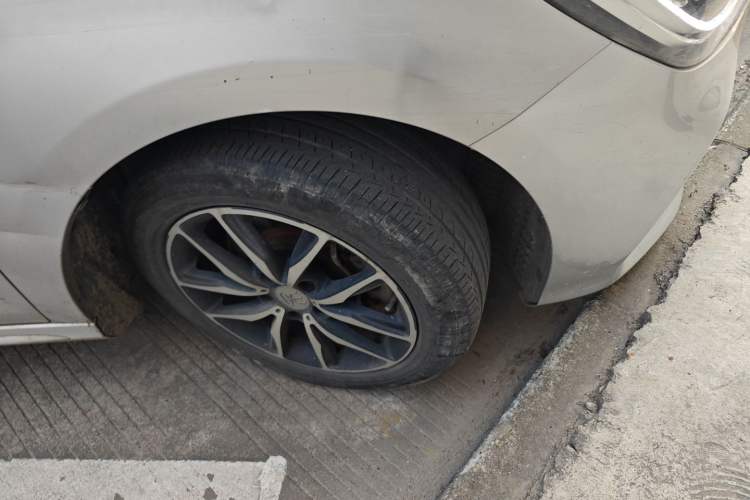 Used BYD Song MAX 2017 1.5T Automatic Smart Connect Elite 7-Seater
