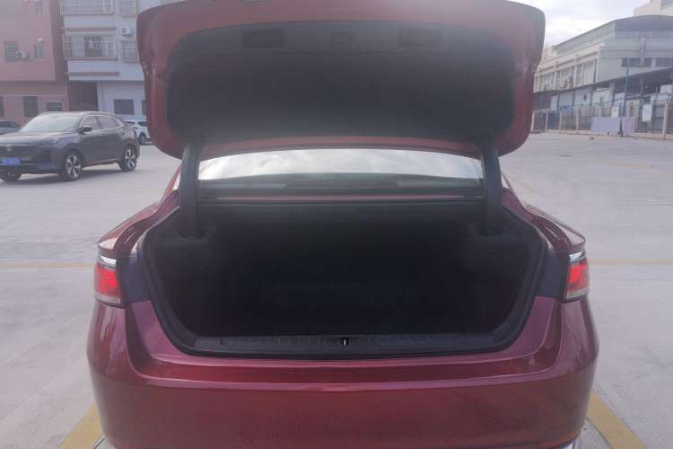 Used Geely Auto Emgrand GT 2018 1.5T MHEV Yaozhi Edition
