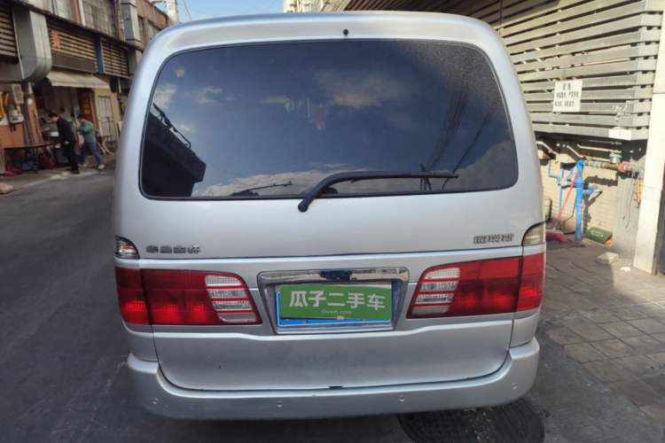 Used Jinbei Grace 2013 2.0L Zhi Ling Standard Model 9-Seater National Games Commemorative Edition China IV Emission Standard 9 Seats

