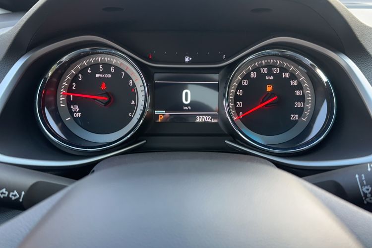 Used Chevrolet Orlando 2019 Redline 530T Automatic Enjoyment Version (5+2 Seating) China VI
