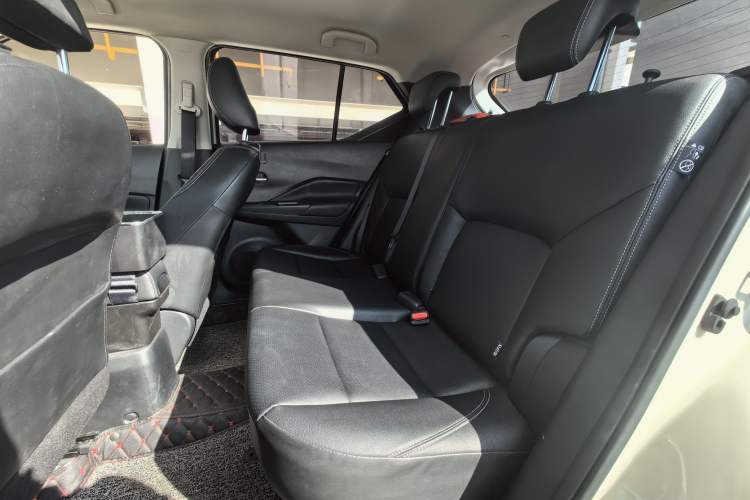 Used Nissan Kicks 2021 1.5L XV CVT Smart Connect Luxury Edition
