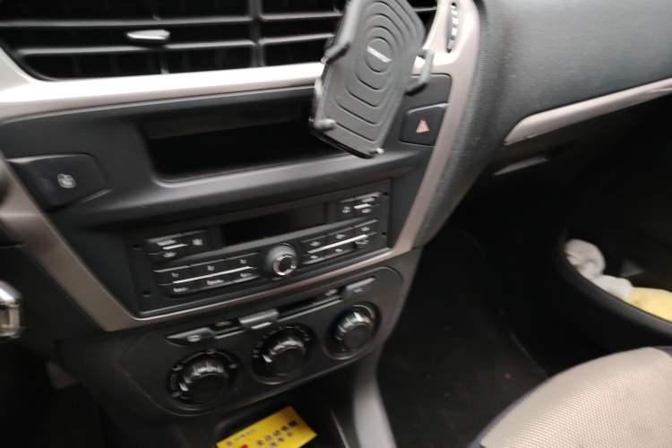 Used Peugeot 301 2014 1.6L Manual Comfort Edition
