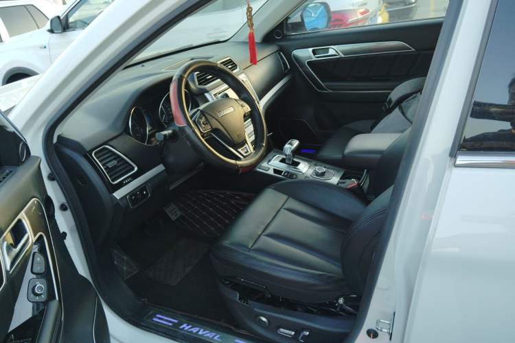 Used Haval H6 Coupe 2017 Red-Label 2.0T Automatic Two-Wheel Drive Elite Model