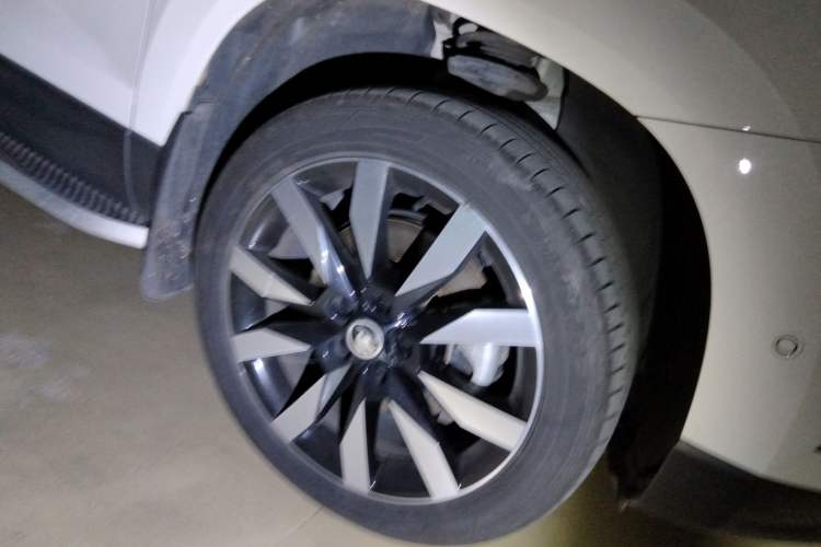 Used Skoda Karoq 2018 TSI280 Flagship Edition China V Standard Right Front Wheel Hub