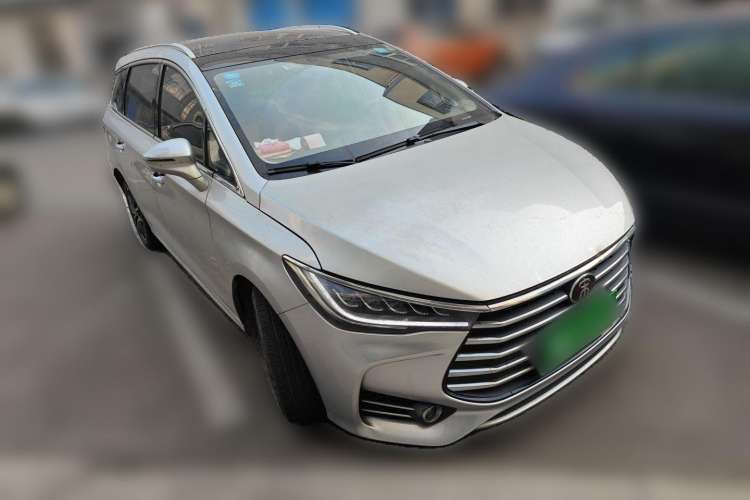 Used BYD Song MAX 2017 1.5T Automatic Smart Connect Elite 7-Seater
