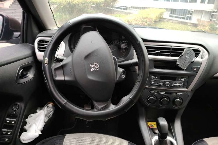 Used Peugeot 301 2014 1.6L Manual Comfort Edition
