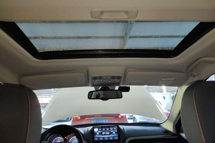 Used Bestune X80 2015 2.0L automatic comfort version

