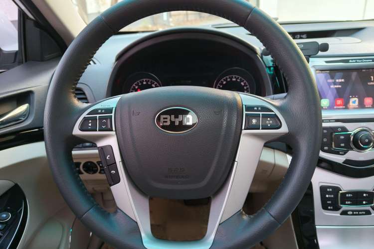 Used BYD e5 2017 300 Prestige Edition