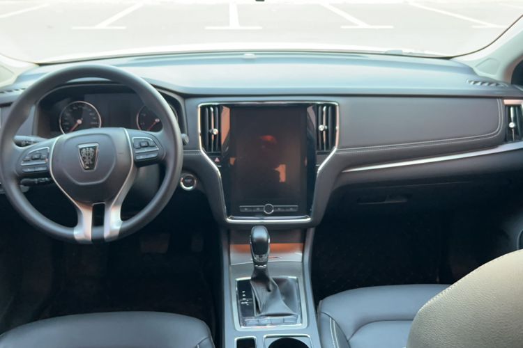 Used Roewe i6 2020 PLUS 1.6L CVT 4G Connected Glory Flagship Edition
