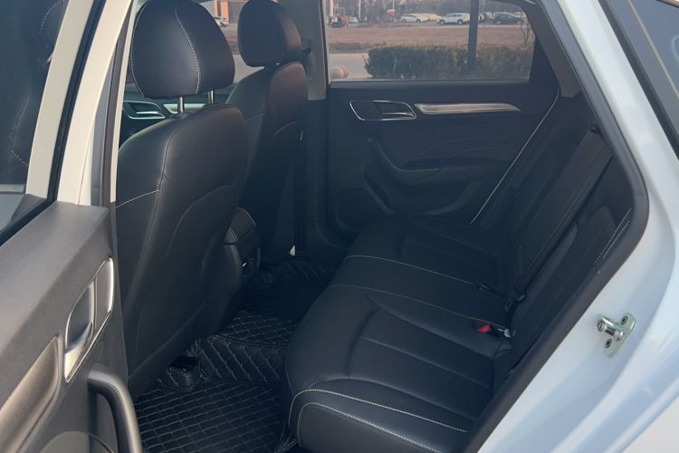 Used Roewe i6 2020 PLUS 1.6L CVT 4G Connected Glory Flagship Edition
