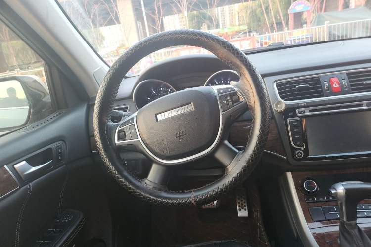 Used Haval H8 2015 2.0T Two-Wheel Drive Comfort Version