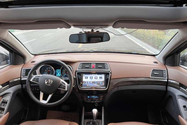 Used BAIC Weiwang S50 2016 1.5T CVT Joyful Luxury Model
