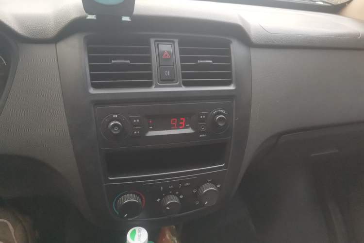 Used Wuling Rongguang S 2021 1.2L Standard Model Window-Sealed Car Power-Assisted Version 5-Seater LSI