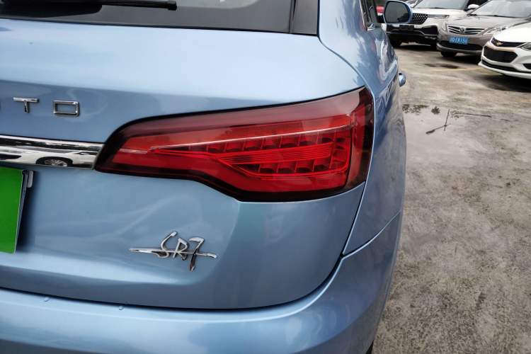 Used Zotye SR7 2016 1.5T CVT Cube Heart Edition China V Standard
