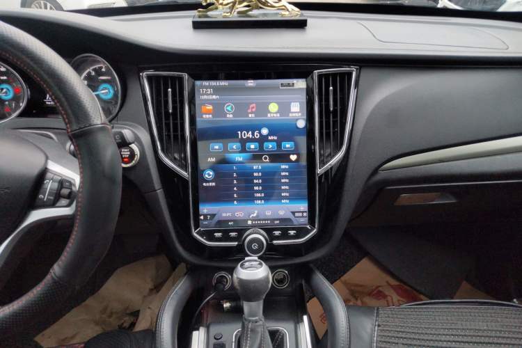 Used Zotye SR7 2016 1.5T CVT Cube Heart Edition China V Standard
