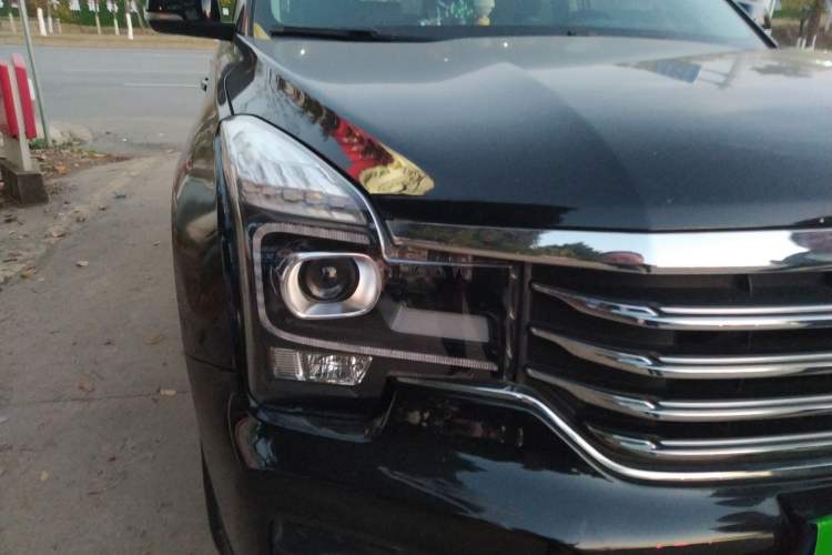 Used GAC Trumpchi GS7 2017 280T Two-Wheel Drive Luxury Model Right Front Headlight